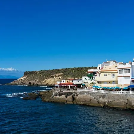 Villa Madreselva With Private Pool, 50m To The Sea, Top Location, Terrace, Garden, Wifi *