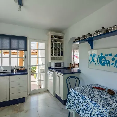 Madreselva With Private Pool, 50m To The Sea, Top Location, Terrace, Garden, Wifi * Costa Adeje (Tenerife)