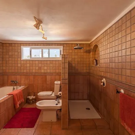 Madreselva With Private Pool, 50m To The Sea, Top Location, Terrace, Garden, Wifi * Costa Adeje (Tenerife)