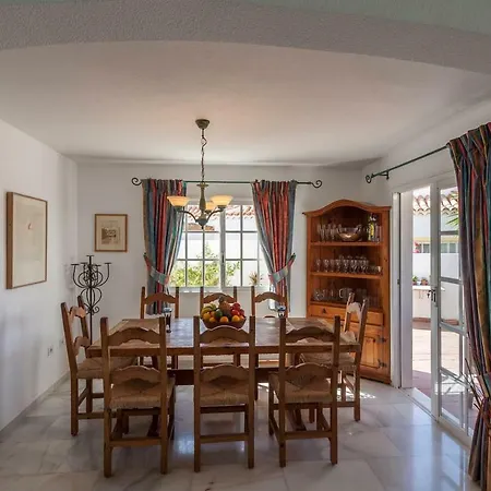 Villa Madreselva With Private Pool, 50m To The Sea, Top Location, Terrace, Garden, Wifi *